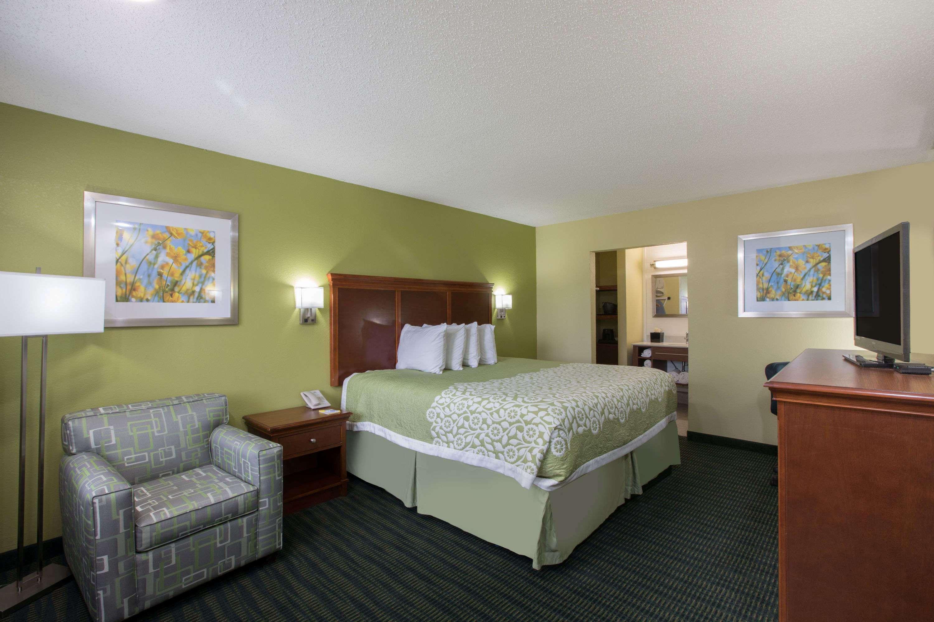 Days Inn & Suites ביג ספרינג מראה חיצוני תמונה