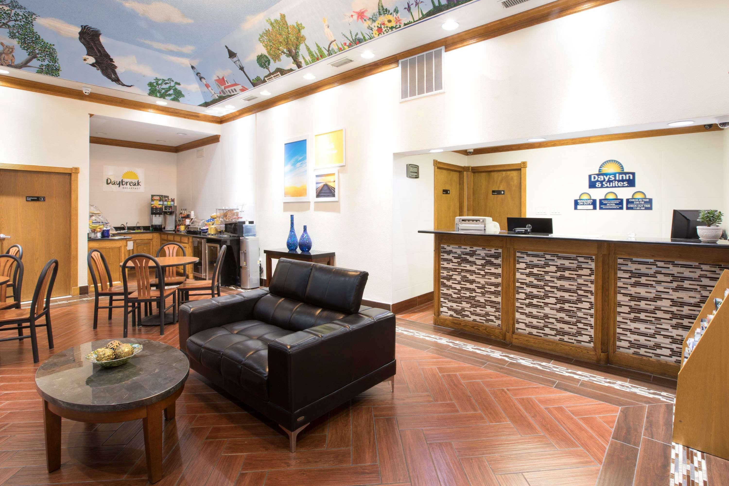 Days Inn & Suites ביג ספרינג מראה חיצוני תמונה