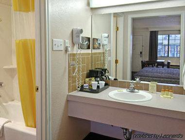 Days Inn & Suites ביג ספרינג חדר תמונה