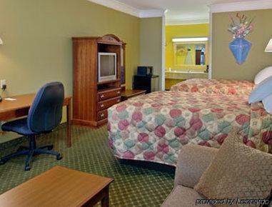 Days Inn & Suites ביג ספרינג מראה חיצוני תמונה